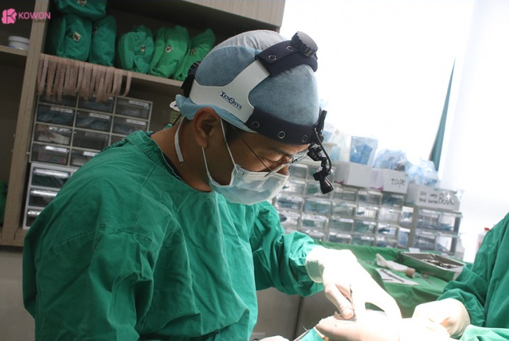 Q. 매부리코 성형 코골절수술 후 고민 남자코재수술 가능성 사진 3