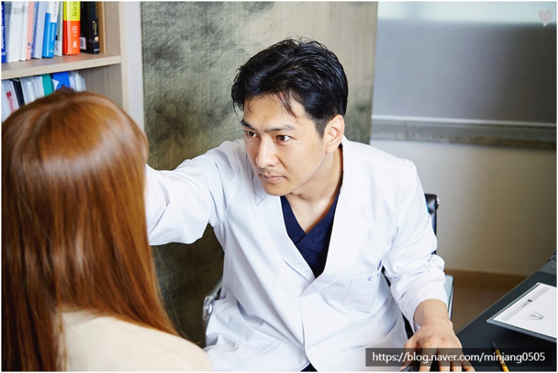 코성형비중격만곡증 코휘어짐 개선사례