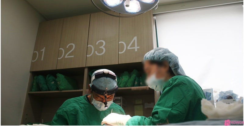 압구정역성형외과 돼지코 콧날개축소 성공 사례