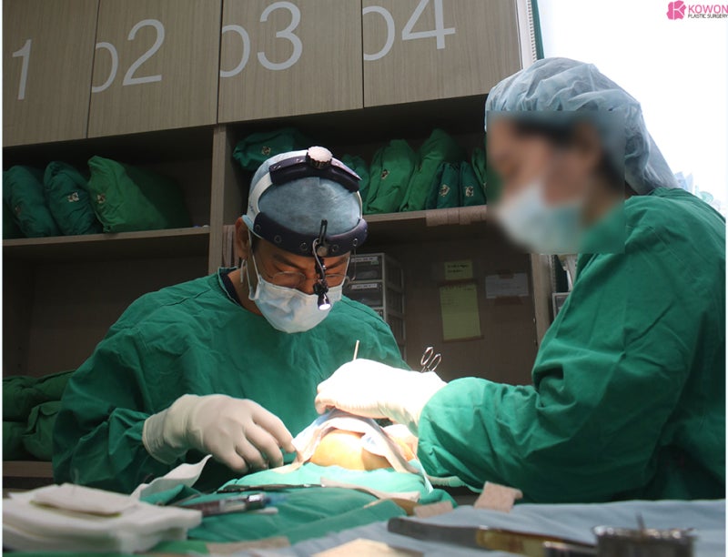 강남신사동성형외과 자연스러운 코재건수술 전후 사진 사진 3