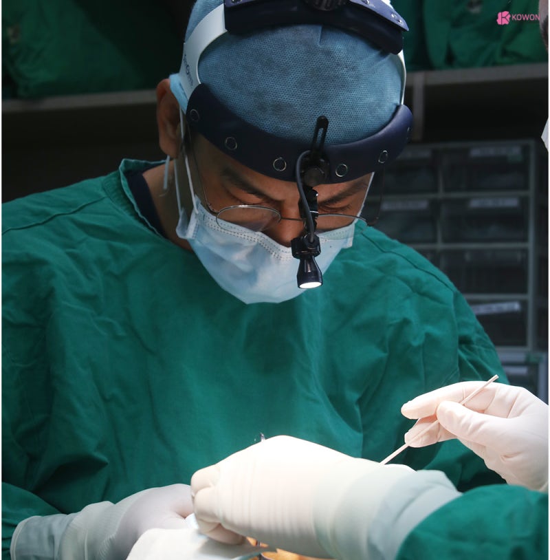 남자매부리코성형 전후 사진 비교 강남코수술잘하는곳 사진 3