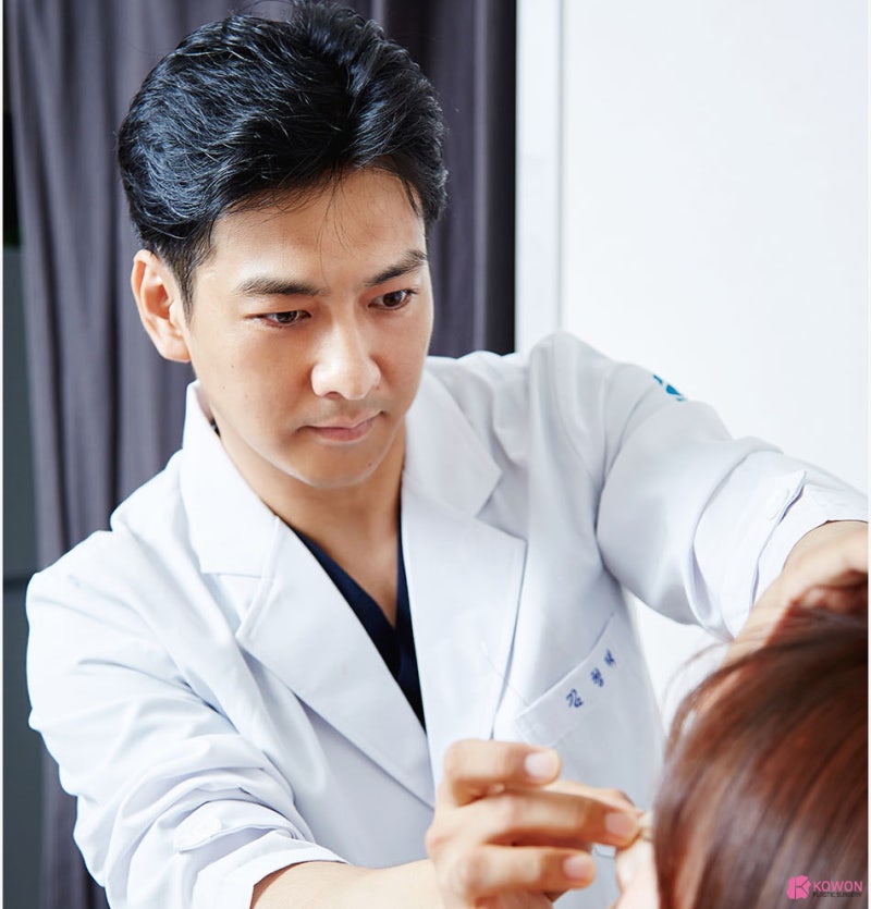 코늘리기 통한 이미지 변화 코비대칭수술 사진 7