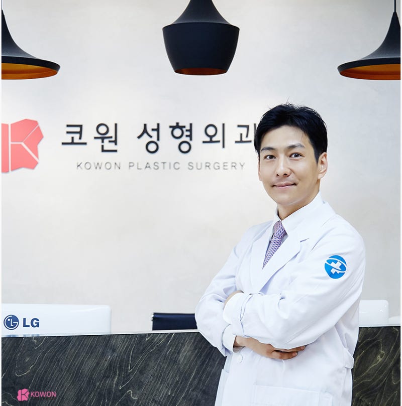 청담역코성형외과 낮은코끝수술 실리콘 보형물