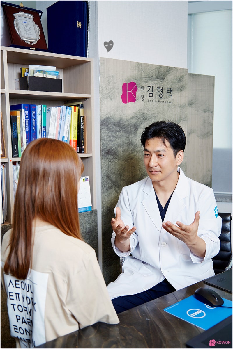 청담동성형외과 짧은코 여성스러운 느낌의 콧대