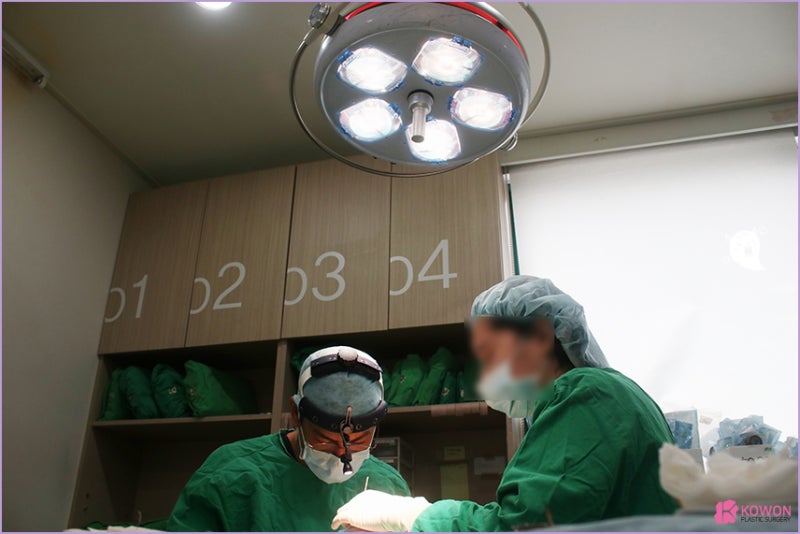 들창코수술 신논현코성형외과 짧은 돼지코 비대칭 사진 6